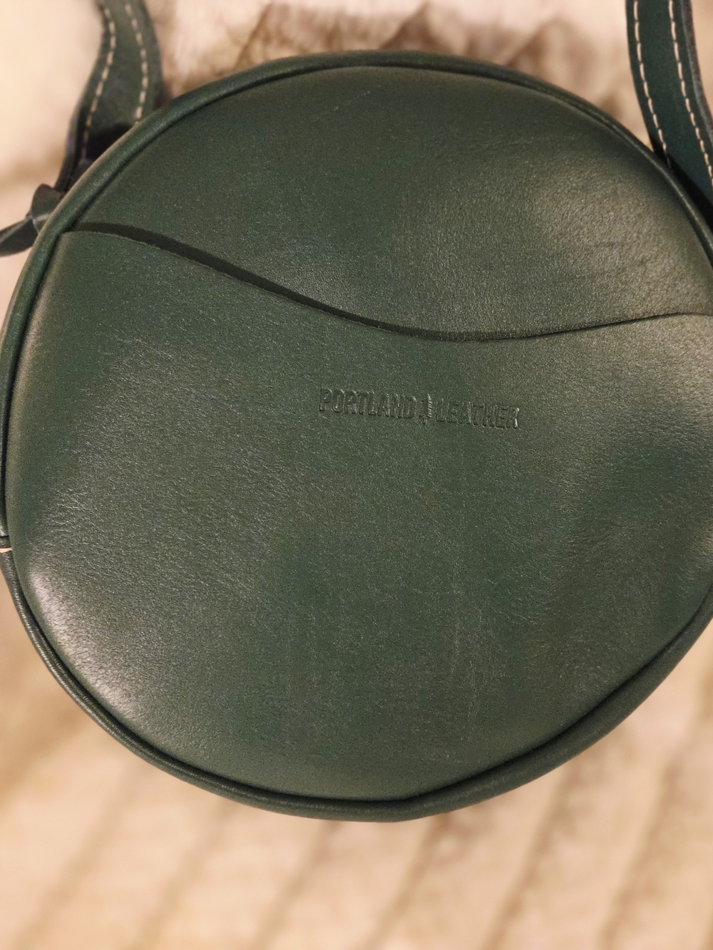NEW Beautiful Portland Leather Goods Large Circle Crossbody Bag In Peacock - Picture 3 of 8